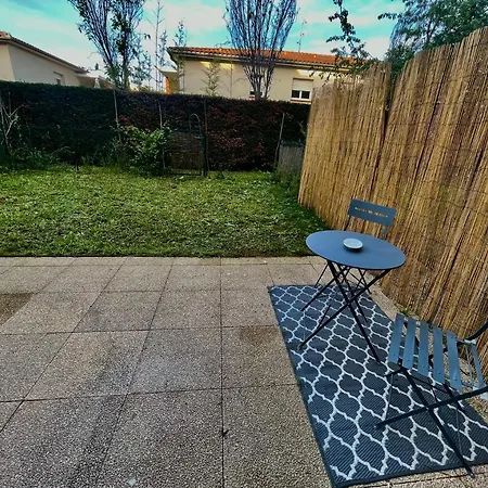 Apartment Garden In *